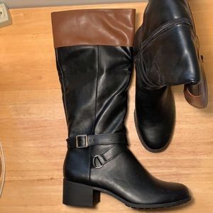 NWT Style & Co Black/Brown Boots